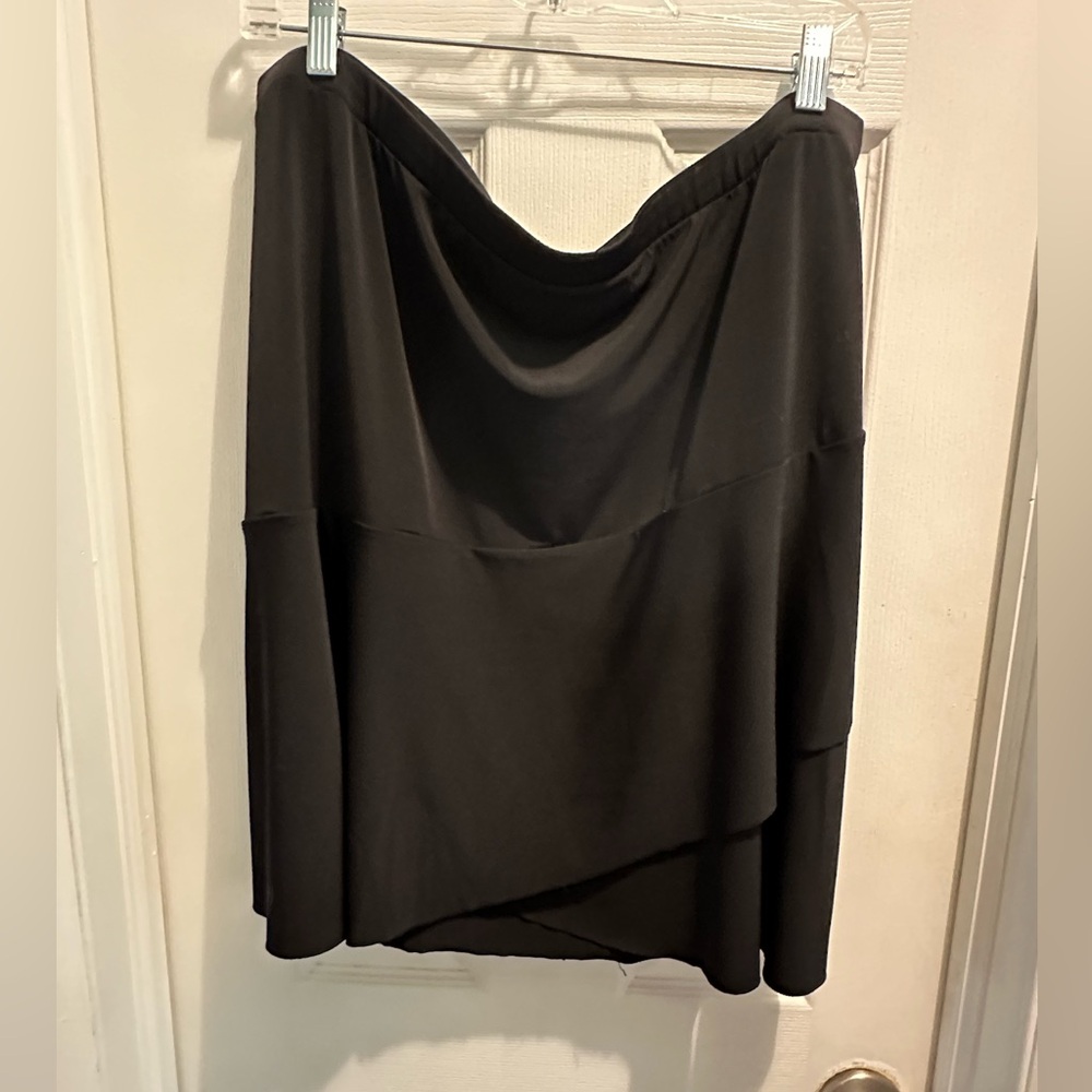Black skirt